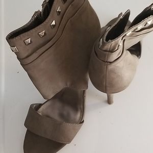 Women's studded booties
